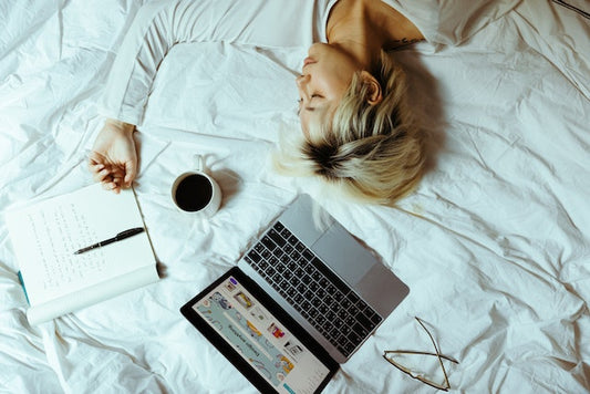 HOW TO WAKE UP FEELING REFRESHED